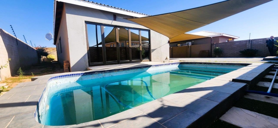 3 Bedroom Property for Sale in Bellvue Northern Cape